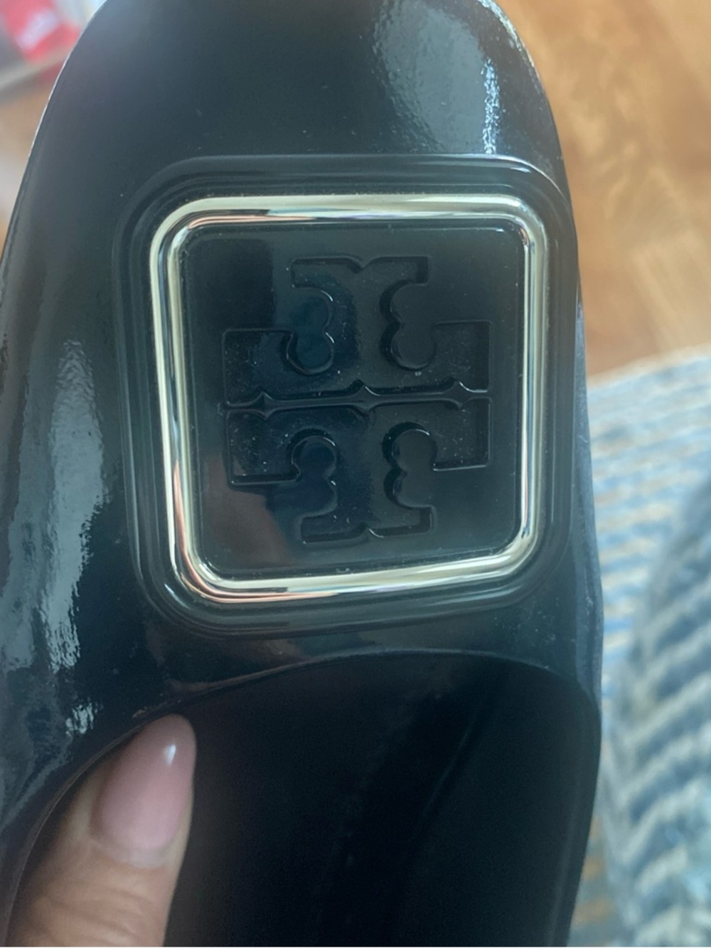 Tory Burch Black Patent Logo Square-Toe Flats with Silver Hardware Sz9 Pre Loved - Picture 2 of 4